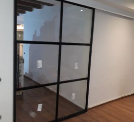 Obra C Aribau Puerta pasillo